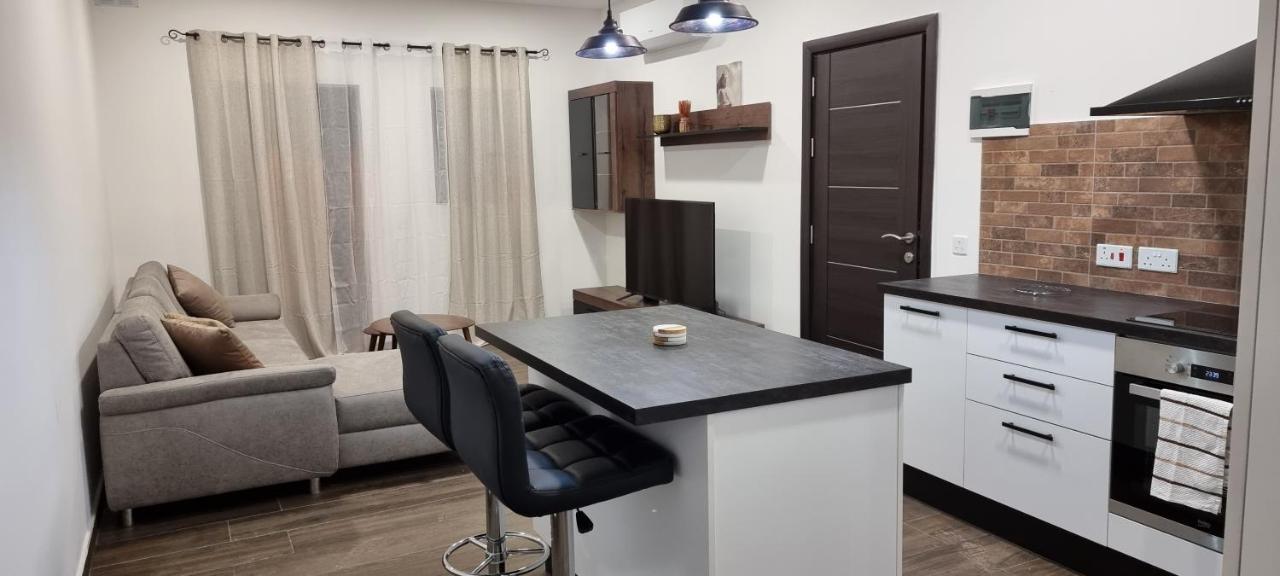 Enjoy And Relax Apartment Моста Екстериор снимка